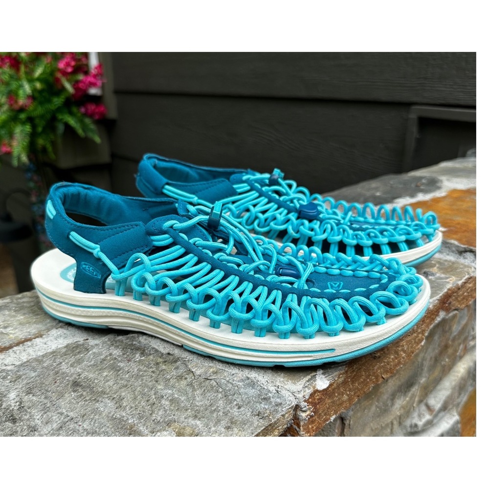 KEEN Uneek Womens 10.5 Turquoise Blue Woven Bungee Cord Sandals